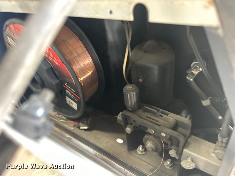 image for item MO9205 Hobart Handler 120 welder