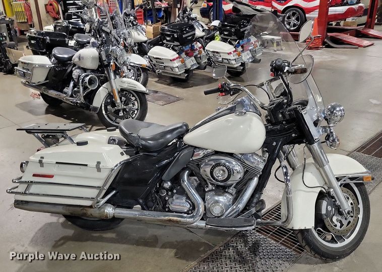 image for item MQ9723 2012 Harley Davidson Road King Police motorcycle