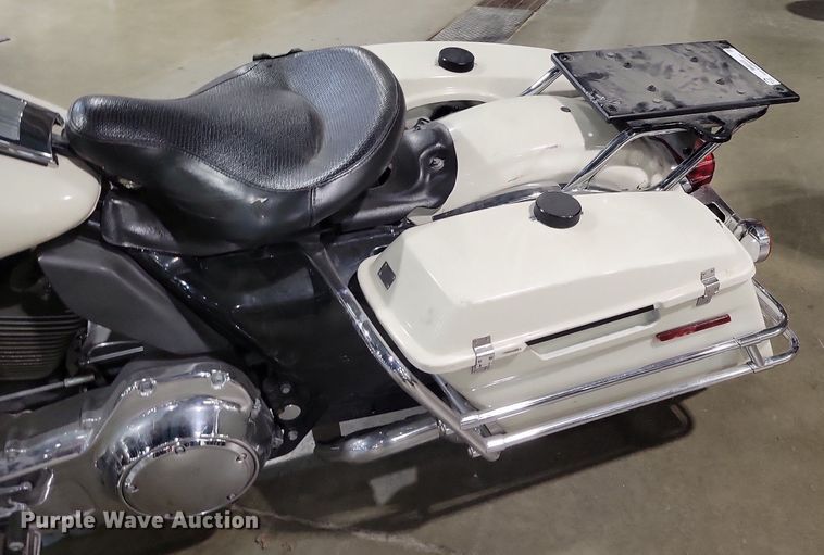 image for item MQ9723 2012 Harley Davidson Road King Police motorcycle