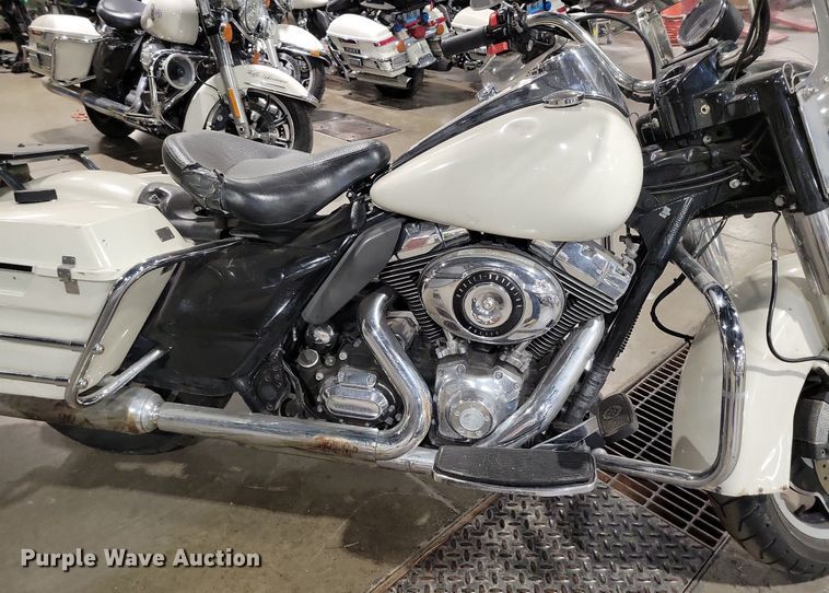 image for item MQ9723 2012 Harley Davidson Road King Police motorcycle