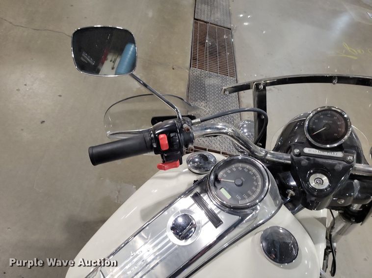image for item MQ9723 2012 Harley Davidson Road King Police motorcycle