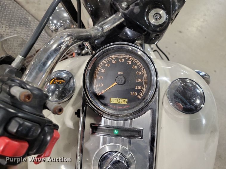 image for item MQ9723 2012 Harley Davidson Road King Police motorcycle