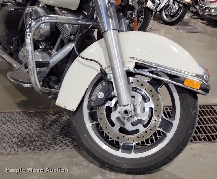 image for item MQ9723 2012 Harley Davidson Road King Police motorcycle