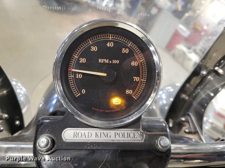 image for item MQ9724 2012 Harley Davidson Road King Police motorcycle