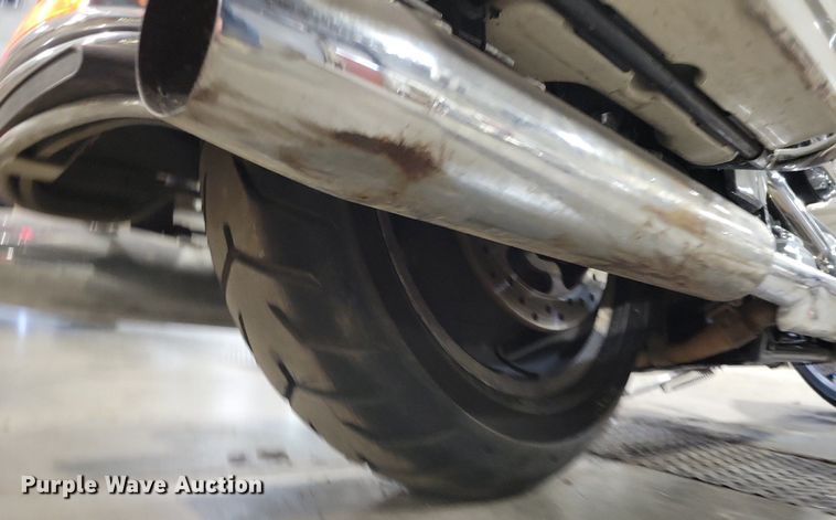 image for item MQ9724 2012 Harley Davidson Road King Police motorcycle