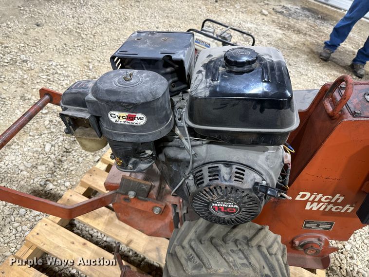 image for item ND9017 1995 Ditch Witch 100SX cable plow