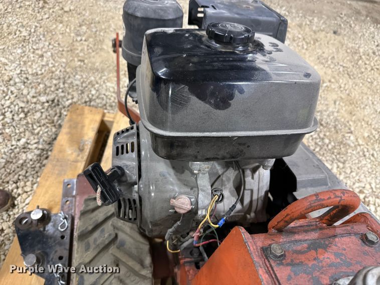 image for item ND9017 1995 Ditch Witch 100SX cable plow