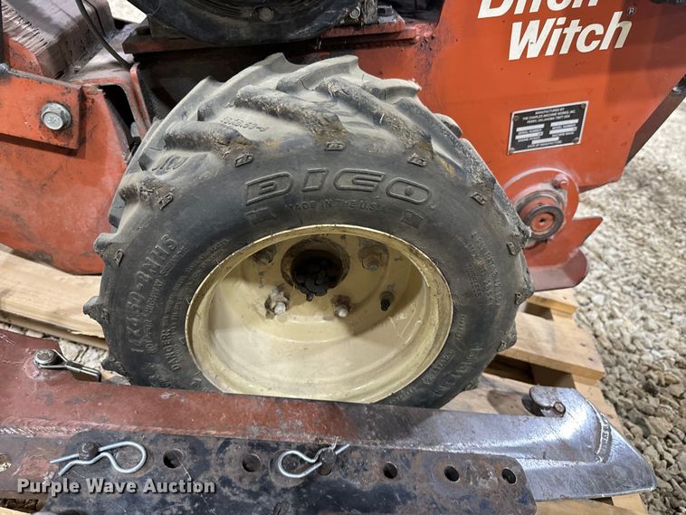 image for item ND9017 1995 Ditch Witch 100SX cable plow