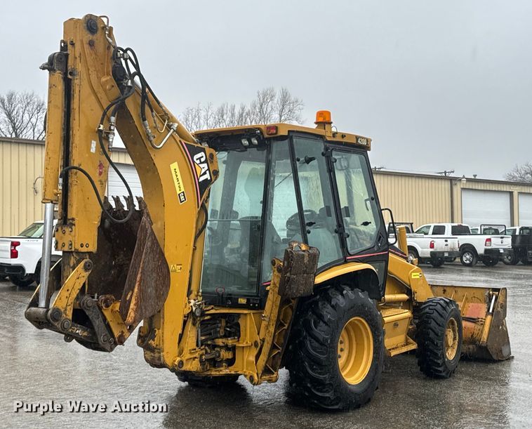 image for item ND9019 2004 Caterpillar  420D backhoe