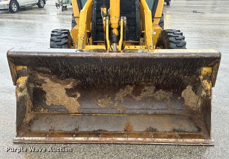 image for item ND9019 2004 Caterpillar  420D backhoe