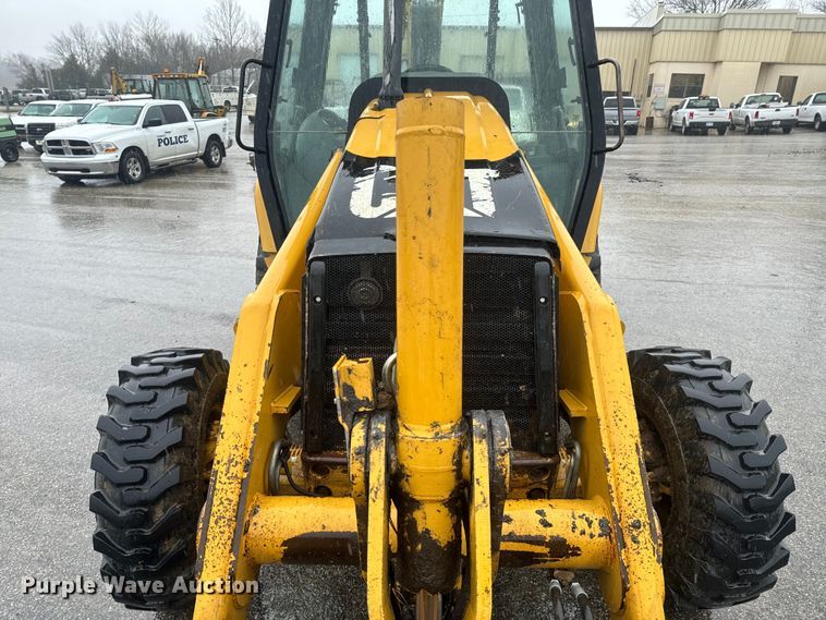 image for item ND9019 2004 Caterpillar  420D backhoe