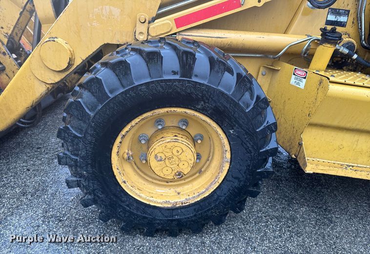 image for item ND9019 2004 Caterpillar  420D backhoe