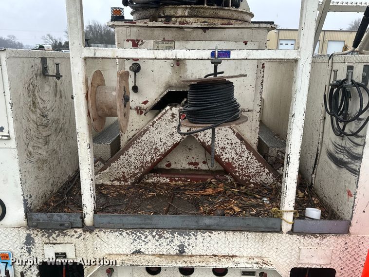 image for item ND9020 1998 Ford F800 bucket truck