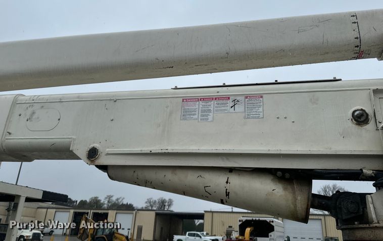 image for item ND9020 1998 Ford F800 bucket truck