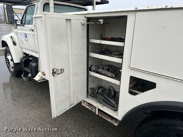 image for item ND9020 1998 Ford F800 bucket truck