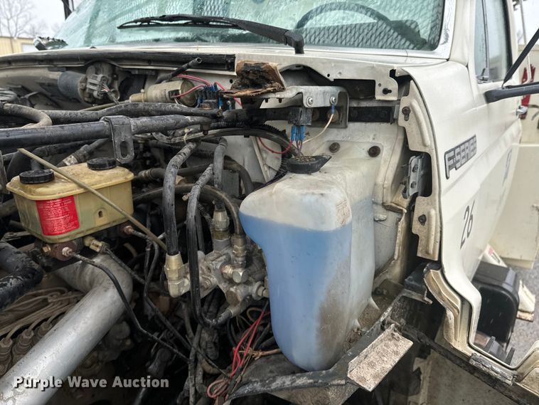 image for item ND9020 1998 Ford F800 bucket truck