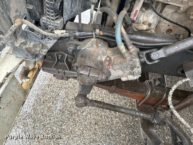 image for item ND9020 1998 Ford F800 bucket truck