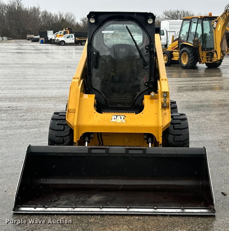 image for item ND9022 2017 Caterpillar 262D skid steer loader