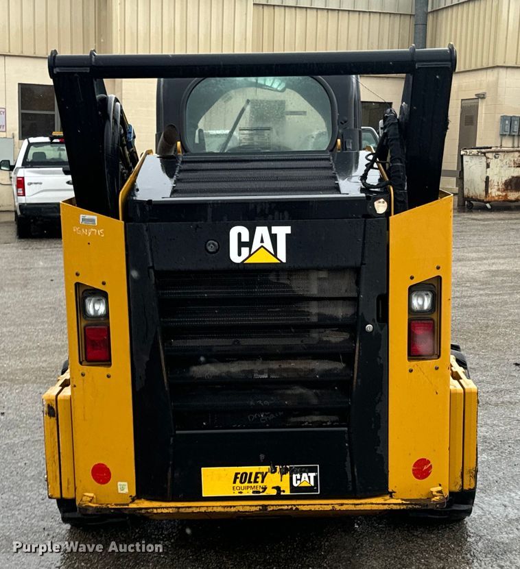 image for item ND9022 2017 Caterpillar 262D skid steer loader