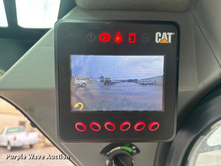 image for item ND9022 2017 Caterpillar 262D skid steer loader