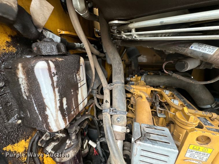 image for item ND9022 2017 Caterpillar 262D skid steer loader