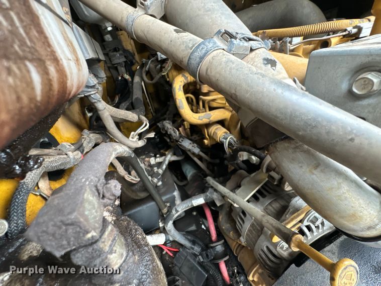 image for item ND9022 2017 Caterpillar 262D skid steer loader