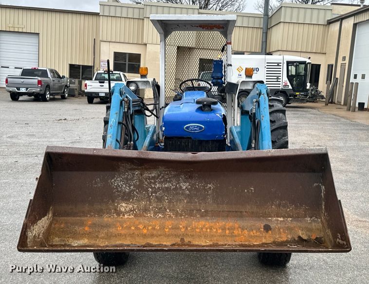 image for item ND9025 1990 Ford 4630 tractor