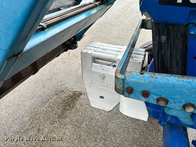 image for item ND9025 1990 Ford 4630 tractor