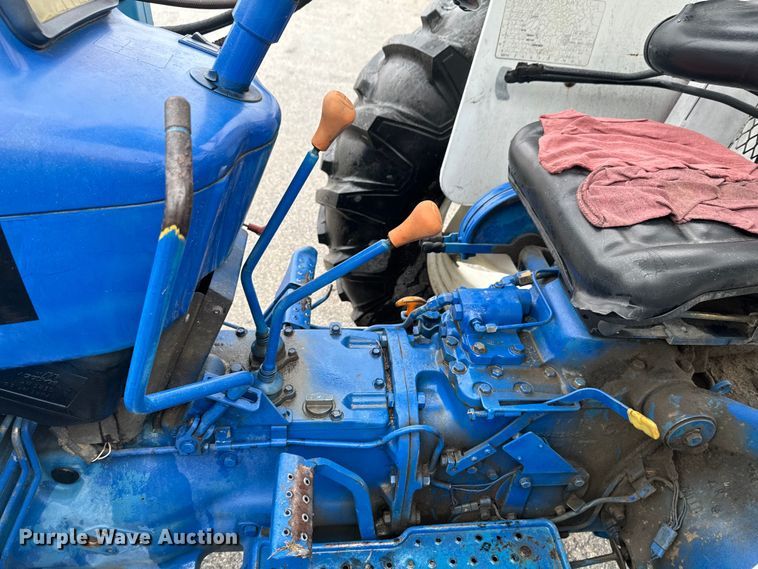 image for item ND9025 1990 Ford 4630 tractor