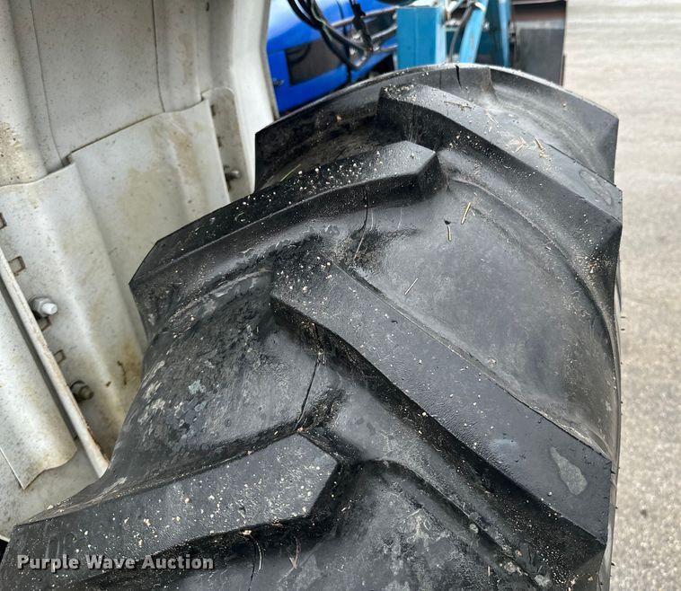 image for item ND9025 1990 Ford 4630 tractor