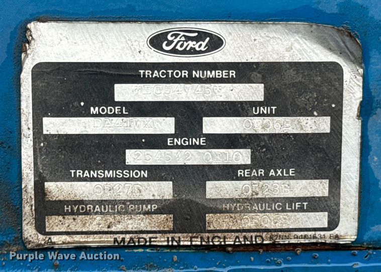 image for item ND9025 1990 Ford 4630 tractor