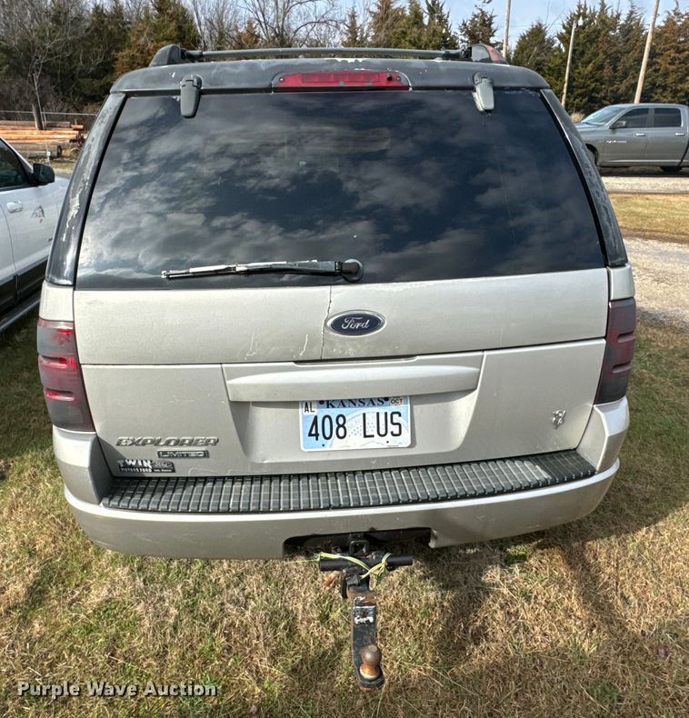 image for item ND9034 2003 Ford Explorer Limited SUV
