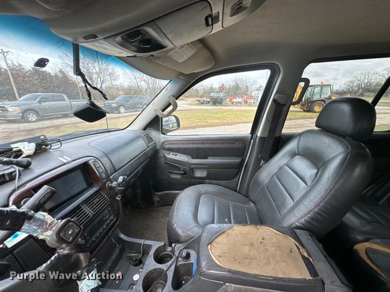 image for item ND9034 2003 Ford Explorer Limited SUV