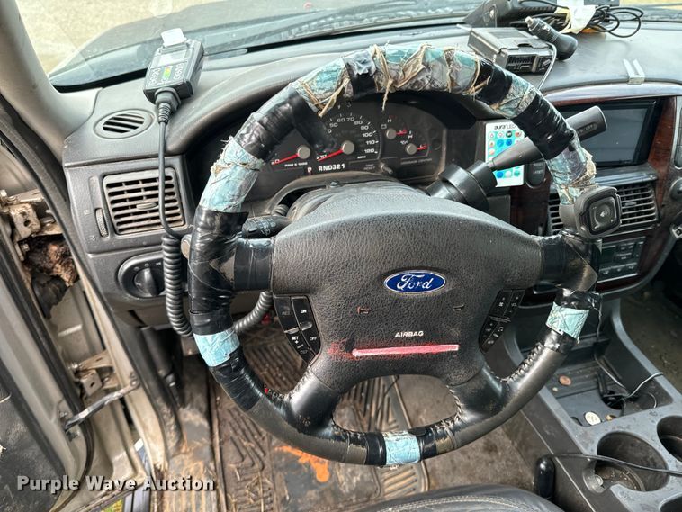 image for item ND9034 2003 Ford Explorer Limited SUV