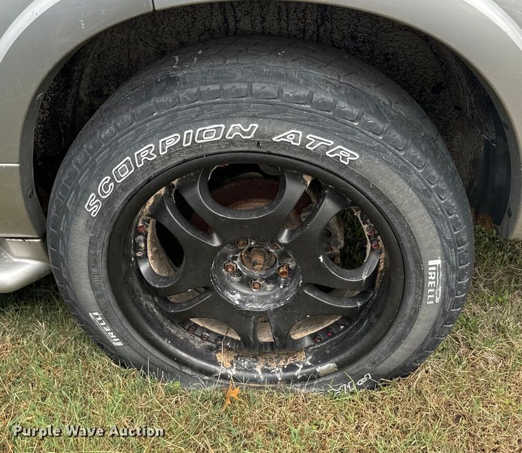 image for item ND9034 2003 Ford Explorer Limited SUV