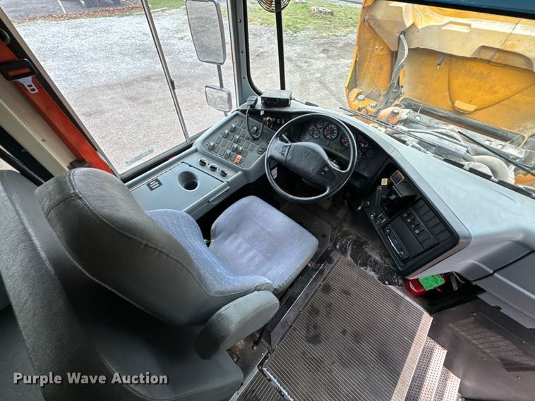 image for item ND9048 2015 International CE school bus