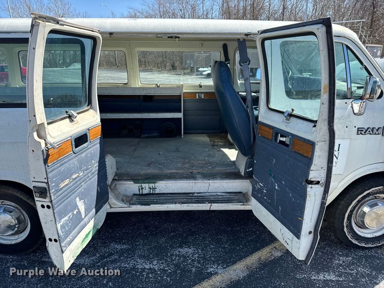 image for item ND9056 1988 Dodge  Ram  van