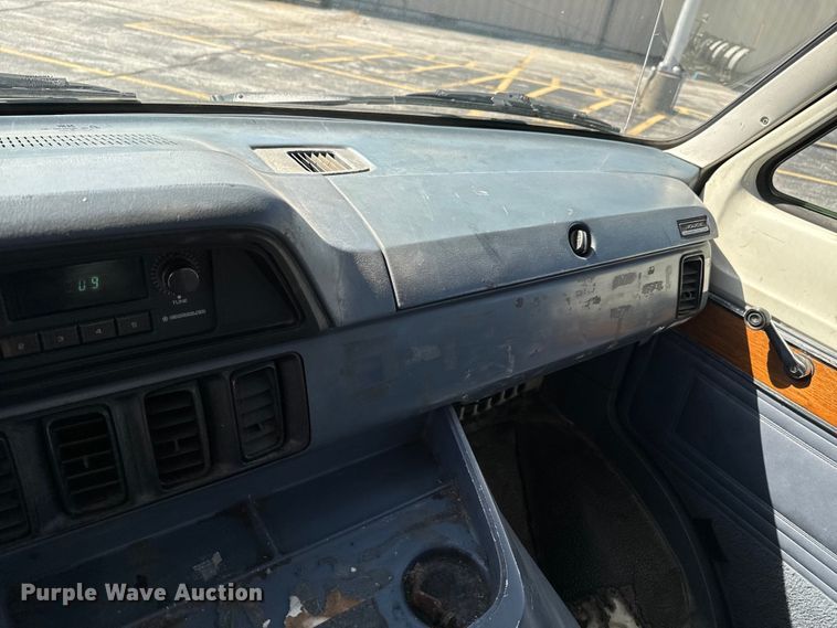 image for item ND9057 1988 Dodge Ram van
