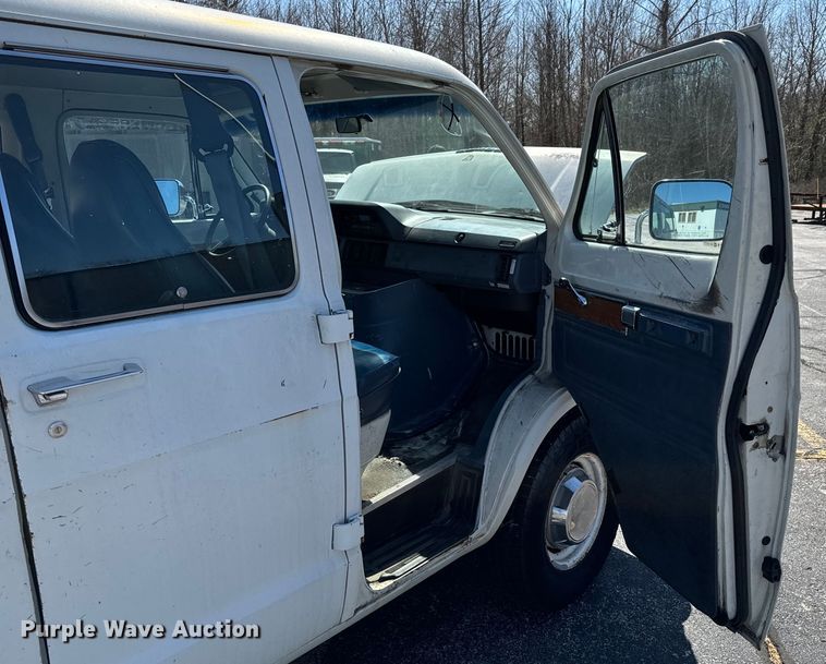 image for item ND9057 1988 Dodge Ram van