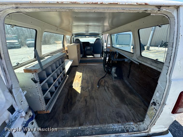 image for item ND9057 1988 Dodge Ram van