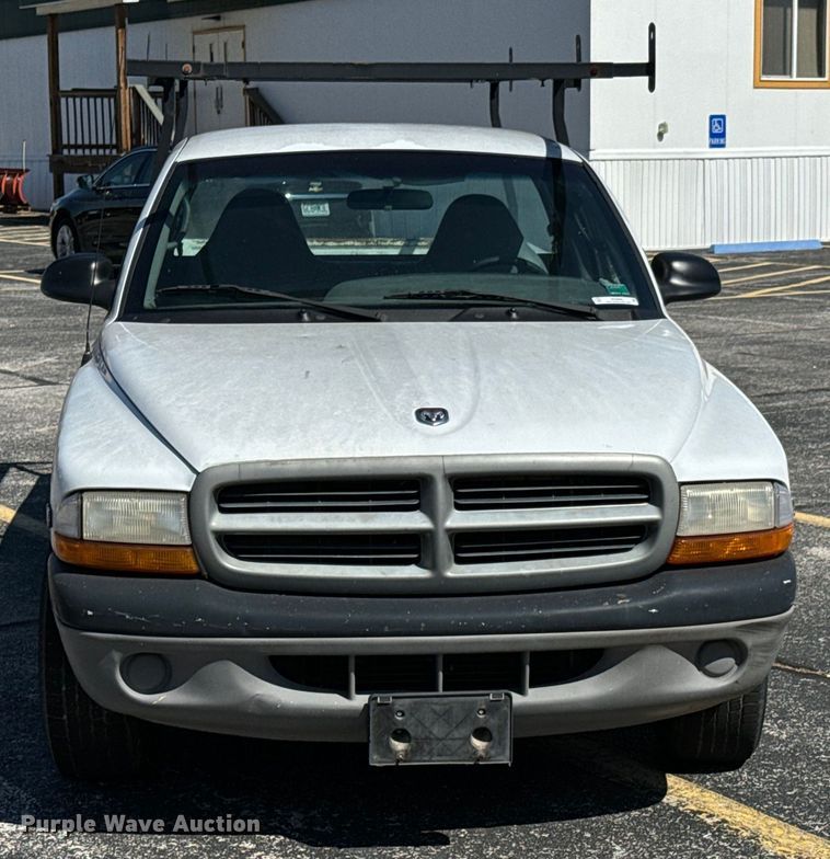 image for item ND9058 2000 Dodge Dakota pickup truck