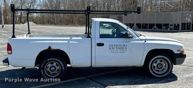 image for item ND9058 2000 Dodge Dakota pickup truck