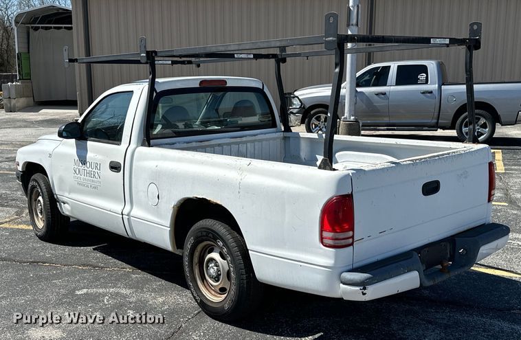 image for item ND9058 2000 Dodge Dakota pickup truck