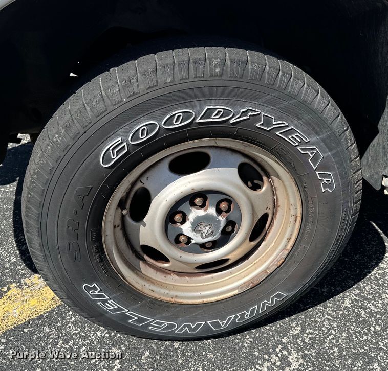 image for item ND9058 2000 Dodge Dakota pickup truck