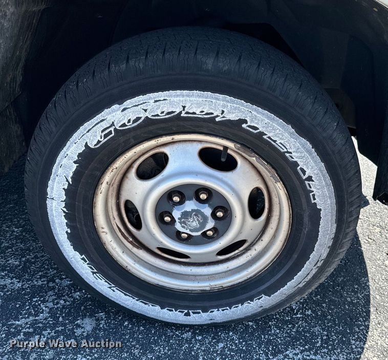 image for item ND9058 2000 Dodge Dakota pickup truck