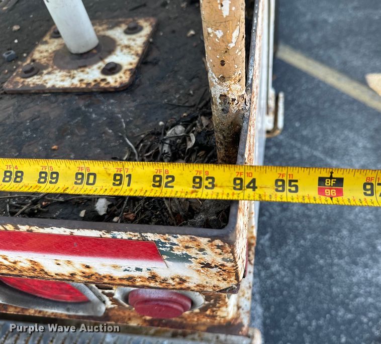 image for item ND9061 2003 GMC C7500 bucket truck