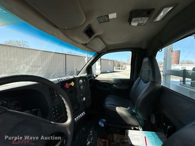 image for item ND9061 2003 GMC C7500 bucket truck