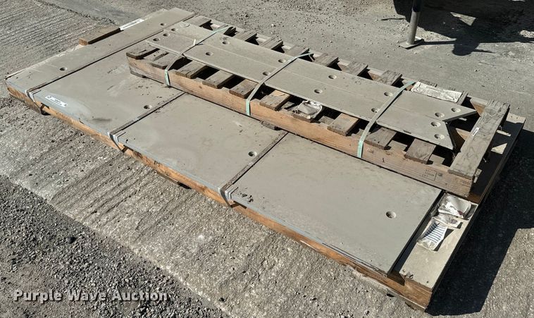 image for item ND9078 Cedar Rapids 3054 Jaw crusher steel plates