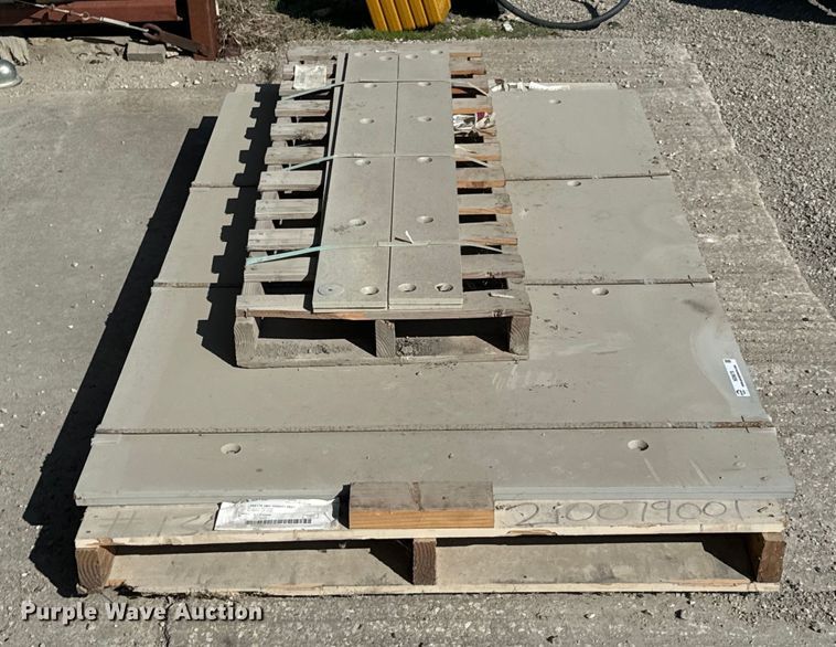 image for item ND9078 Cedar Rapids 3054 Jaw crusher steel plates