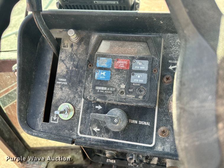 image for item ND9081 1981 International 1086 tractor